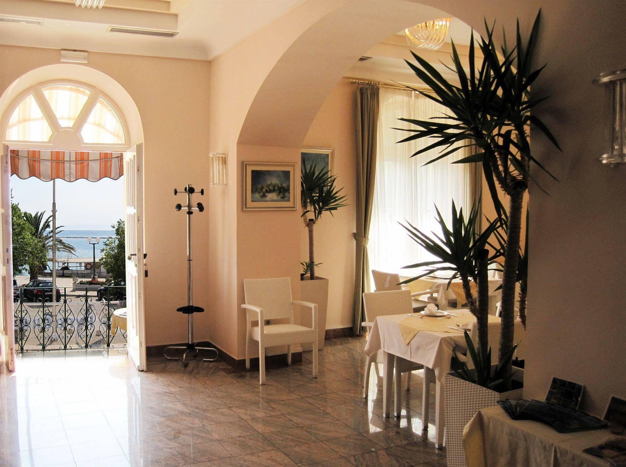 Hotel Porin Makarska Exterior foto